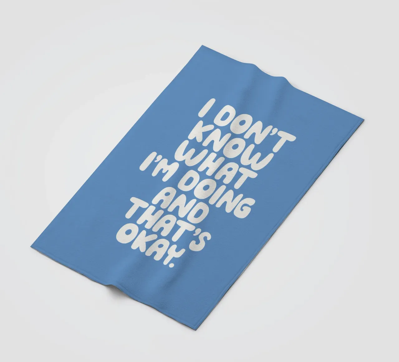 Ich weiß nicht, was ich tue, und das ist in Ordnung Whimsical Design Fleecedecke von THE MOTIVATED TYPE