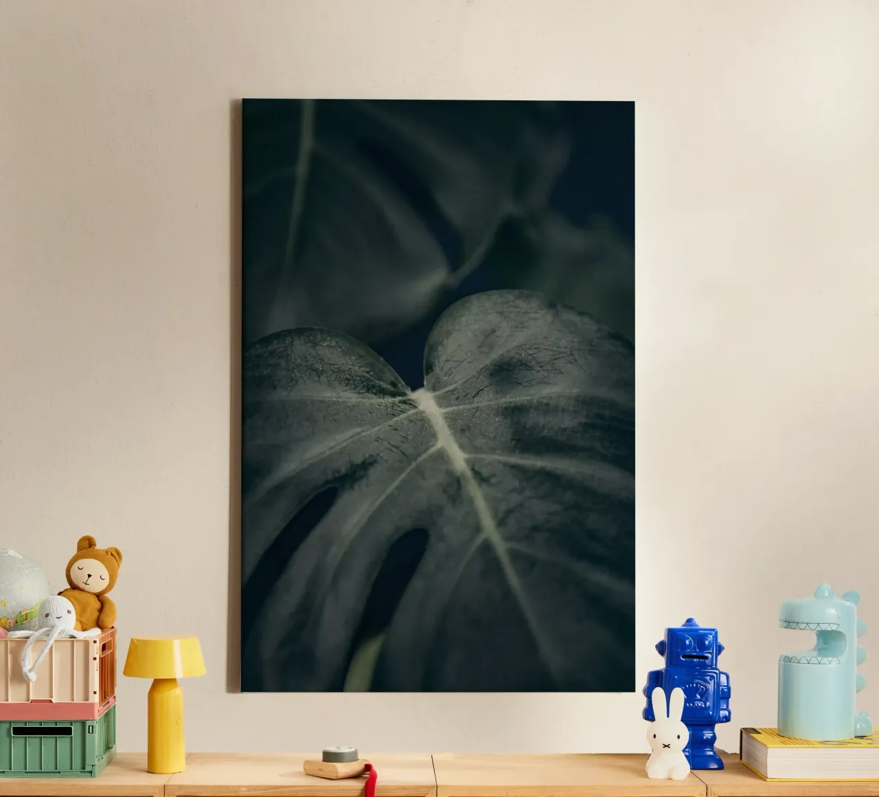 Moody Monstera 2 tela con Cornice a cassetta da Klaus with K