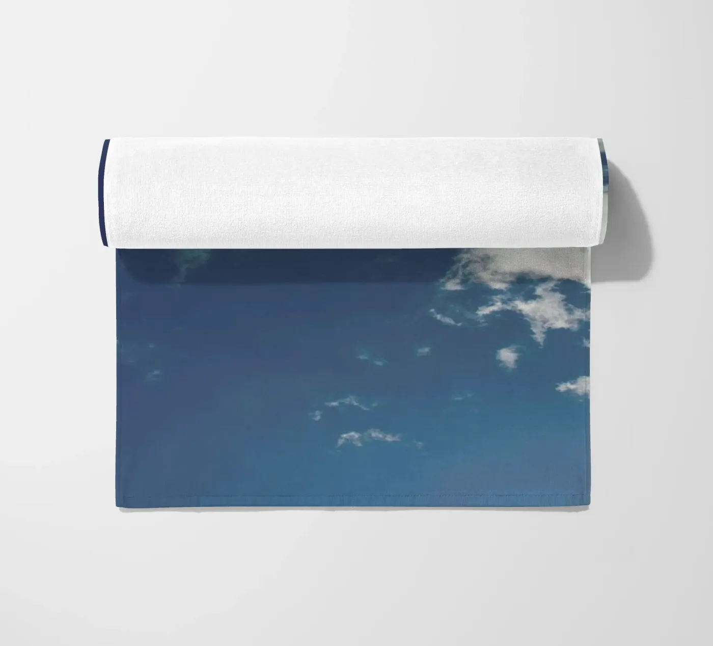 Sky Diving strandhanddoek van Studio Nahili