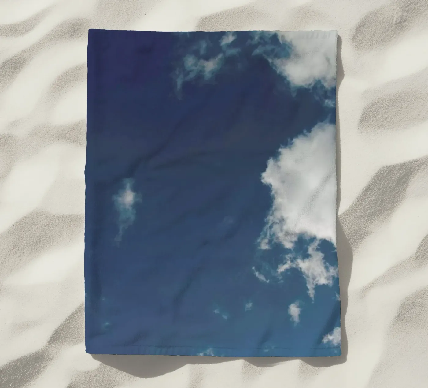 Sky Diving strandhanddoek van Studio Nahili