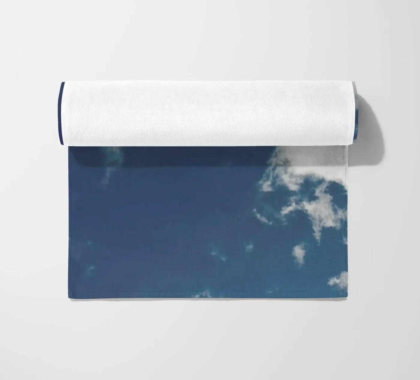 Sky Diving strandhanddoek van Studio Nahili