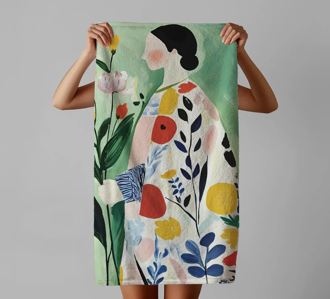 Donna con fiori asciugamano da bagno da IamHomeStudio