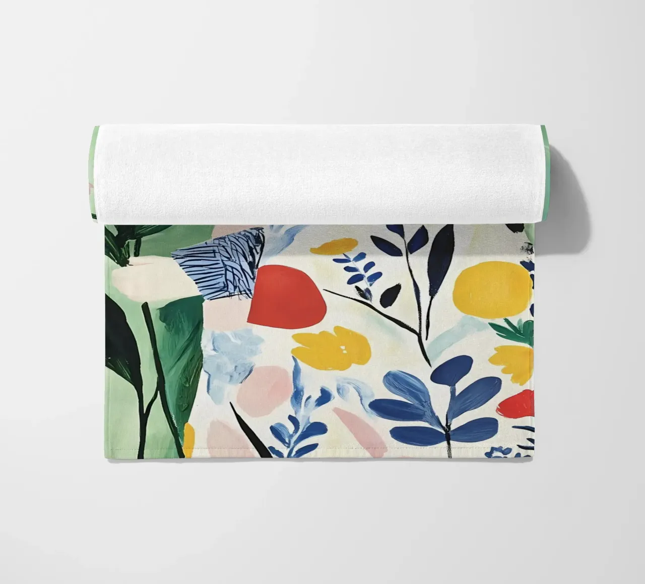 Donna con fiori telo mare da IamHomeStudio