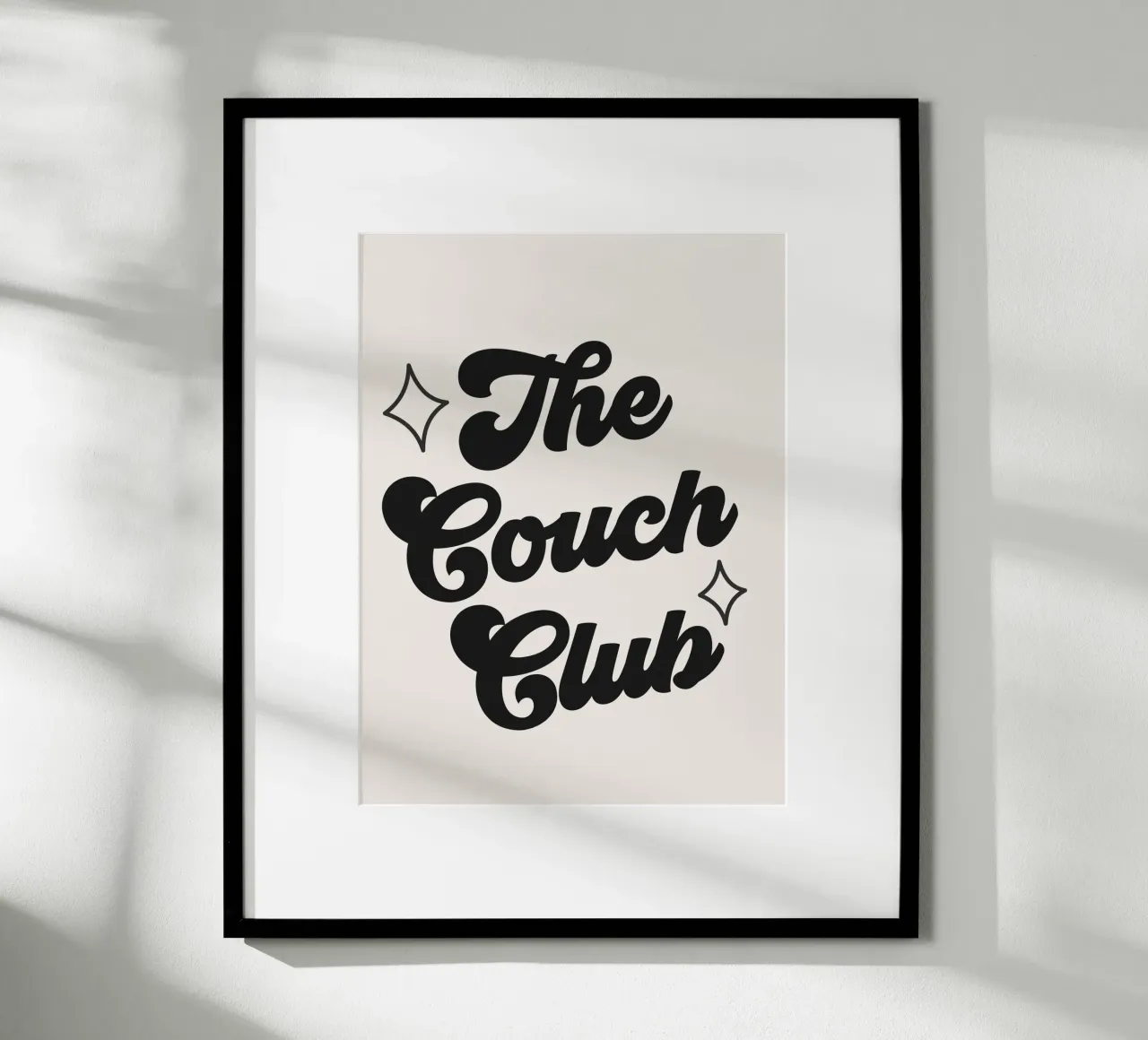 Il Couch Club Citazione poster con telaio in plastica da Paigaam Studio