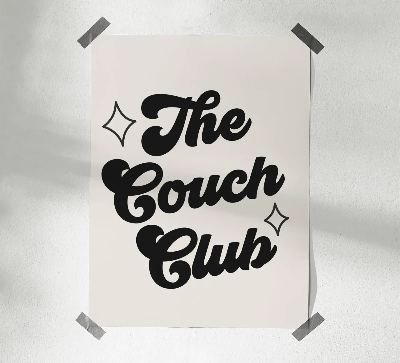 Il Couch Club Citazione poster con telaio in plastica da Paigaam Studio