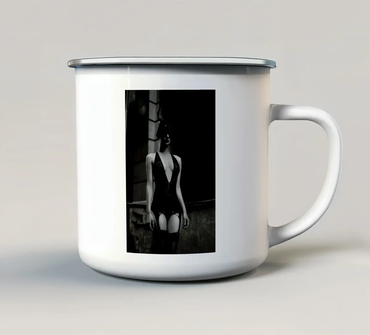Das Fräulein Fuchs V taza de esmalte de Sebastian Hilgetag