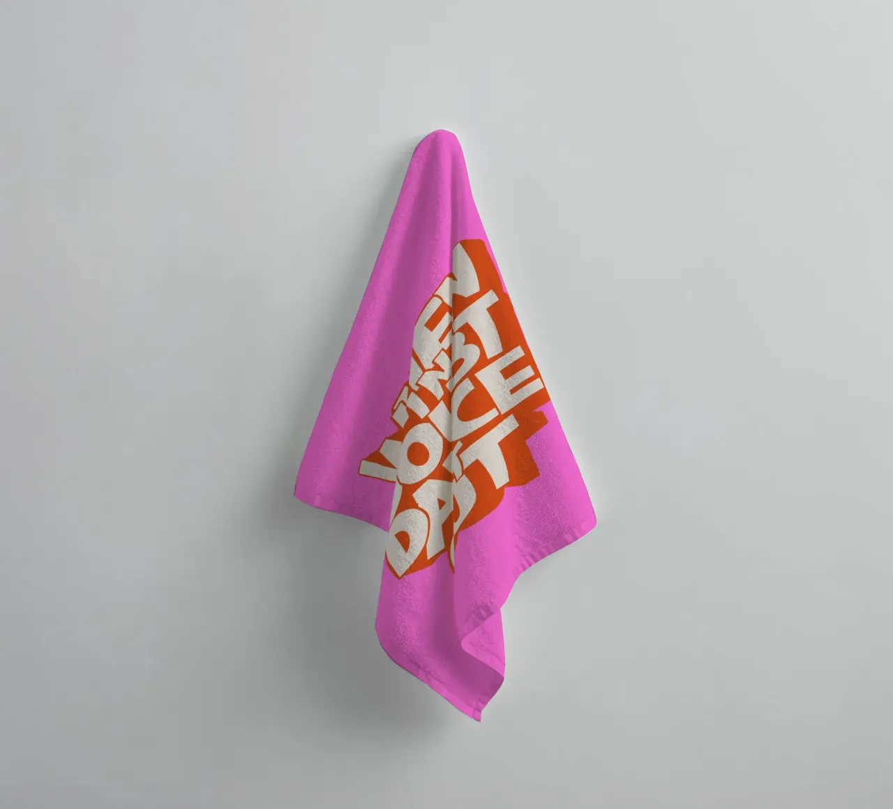 "When In Doubt Dance It Out" Typo Art Print - Pink & Orange asciugamano da bagno da showmemars