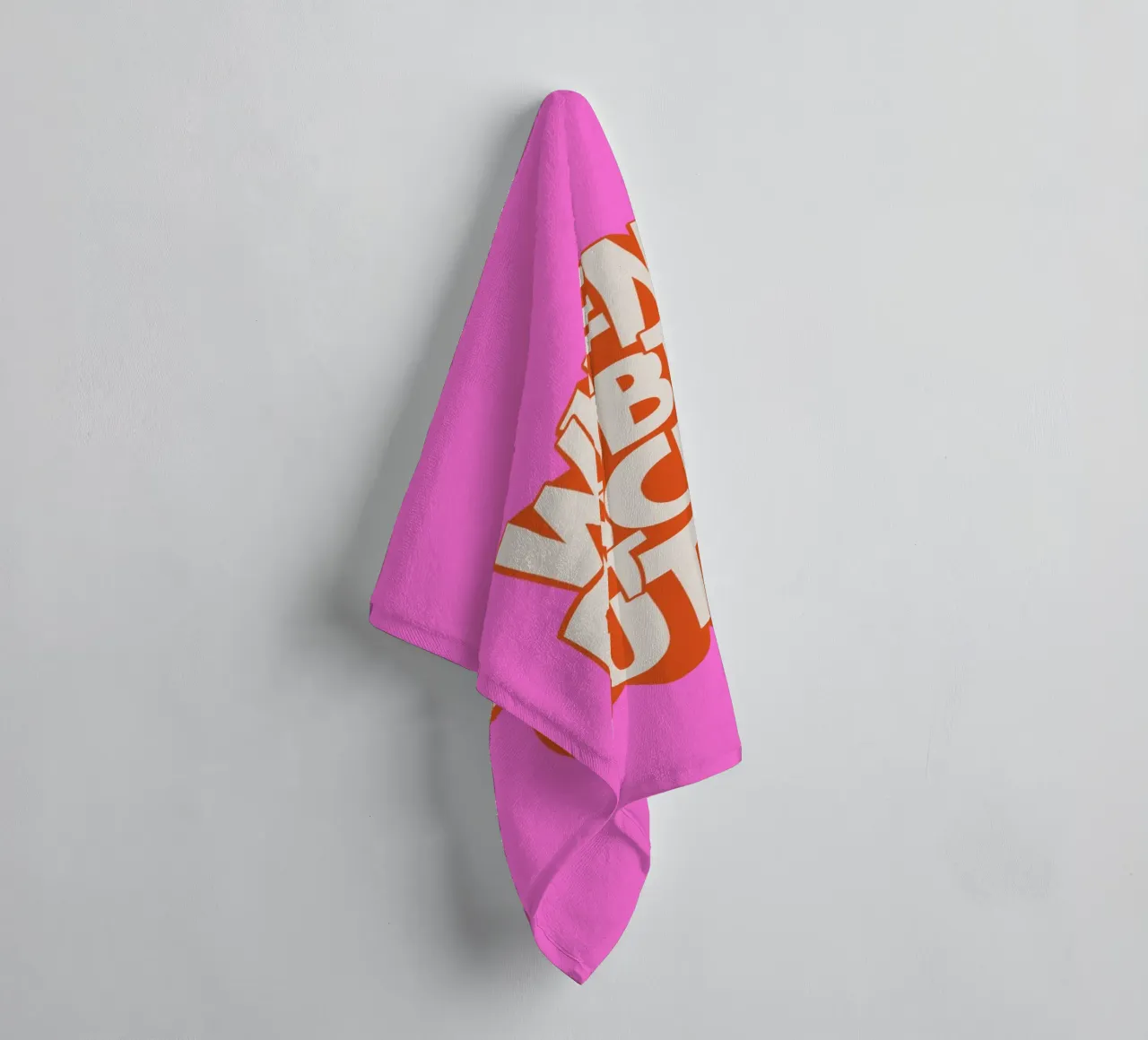 "When In Doubt Dance It Out" Typo Art Print - Pink & Orange asciugamano da bagno da showmemars