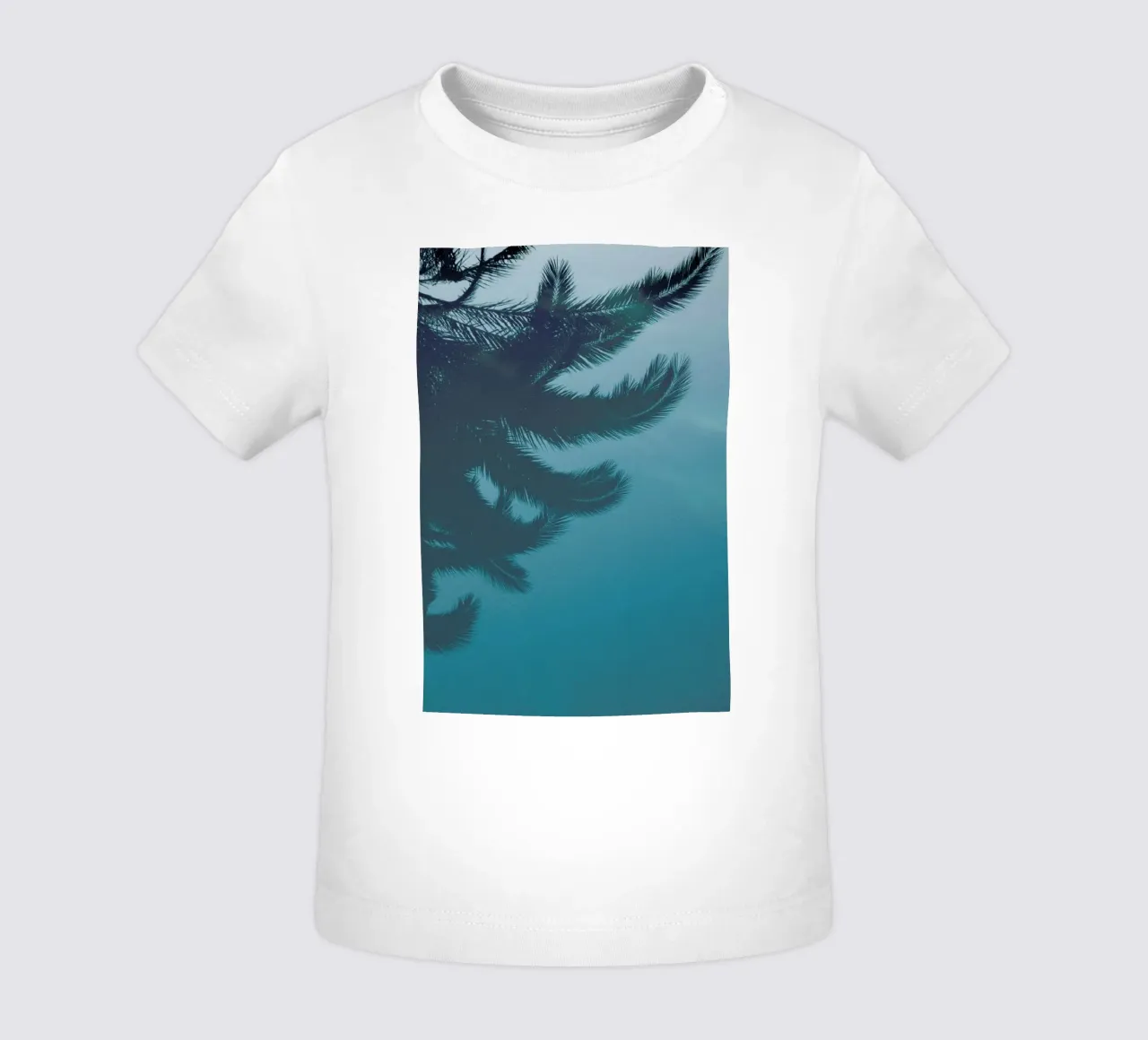 Palms In The Pool camiseta de bebé de Studio Nahili