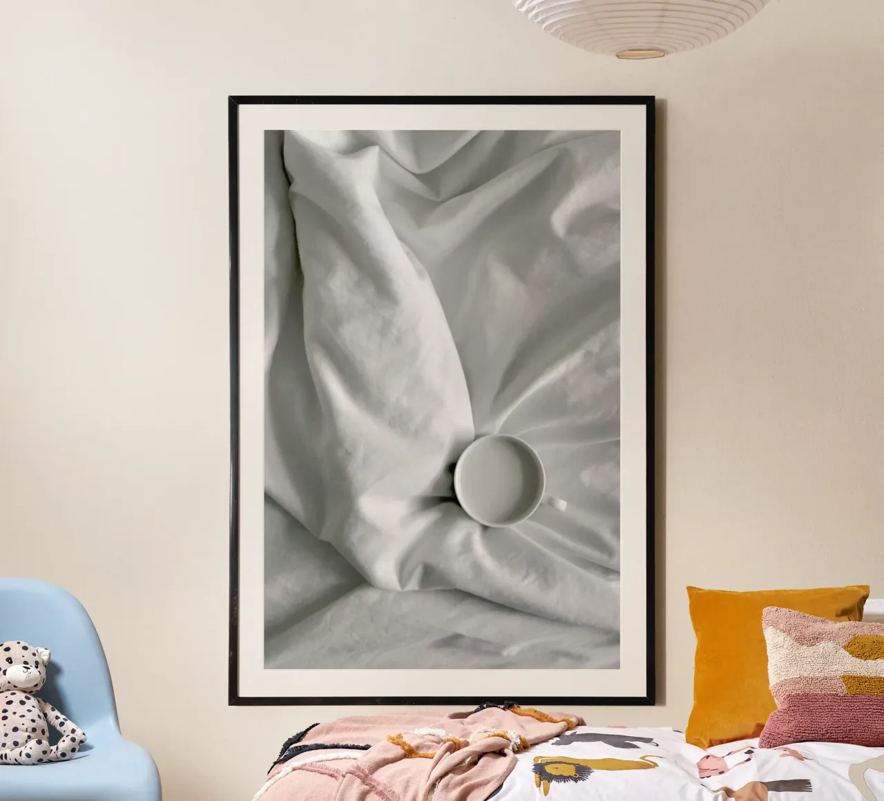 Coffee Time in Bed - You & Me poster con telaio in legno da Studio Nahili
