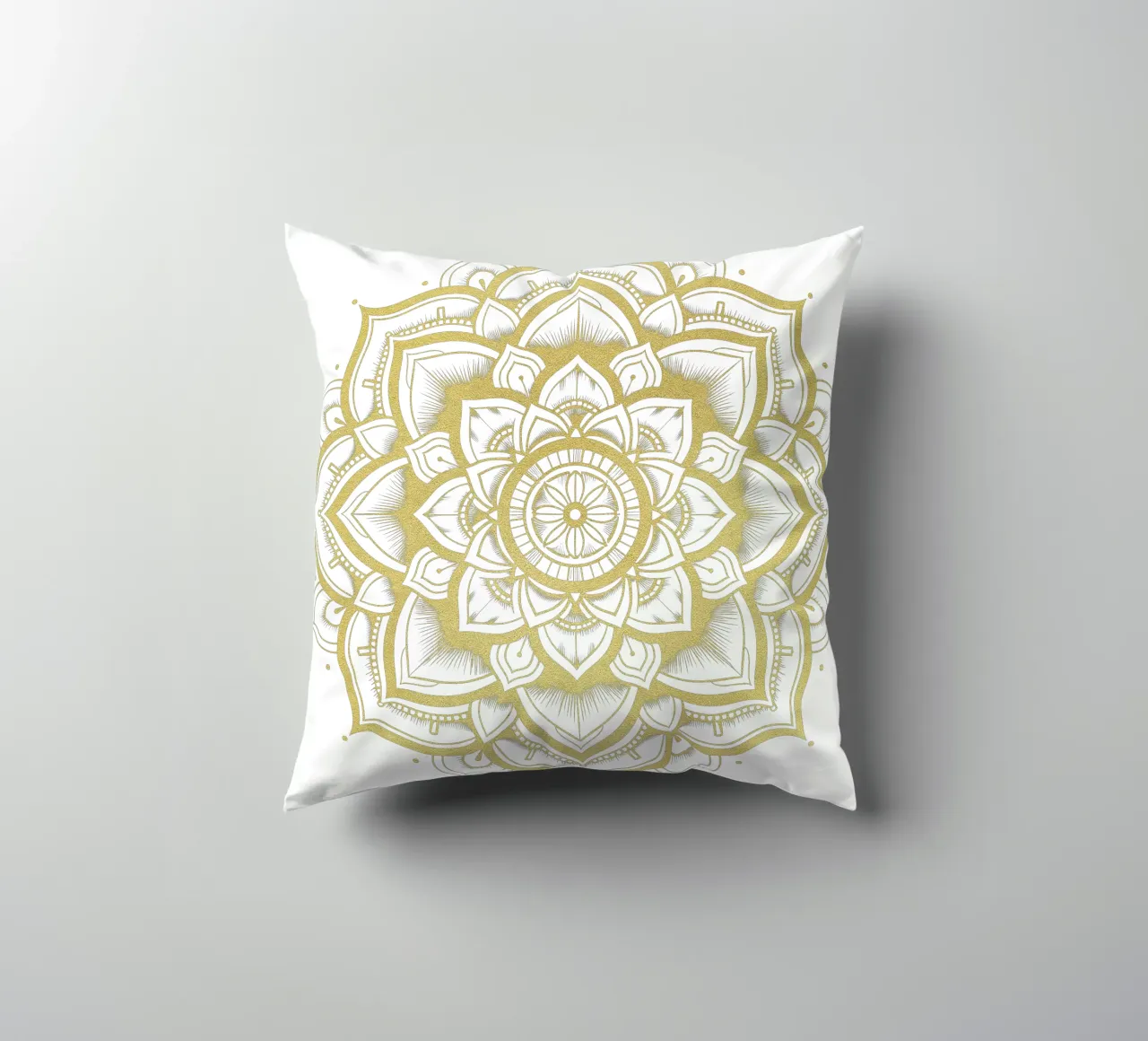 Goldenes Mandala Kissen von Spiritual Touch