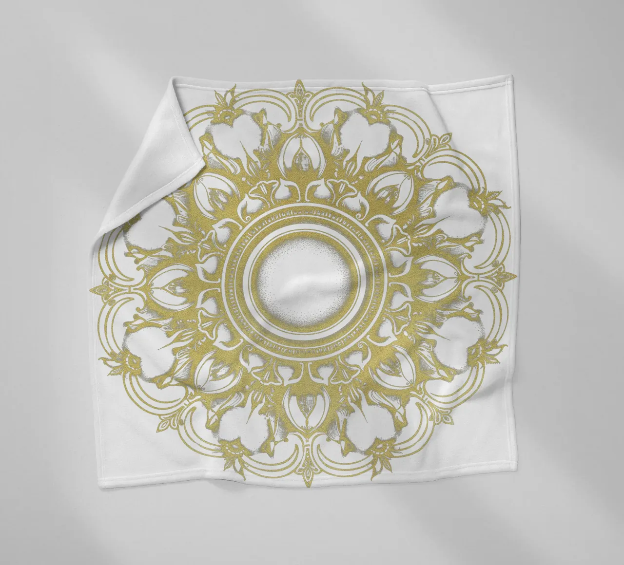 Mandala d'oro coperta in pile da Spiritual Touch