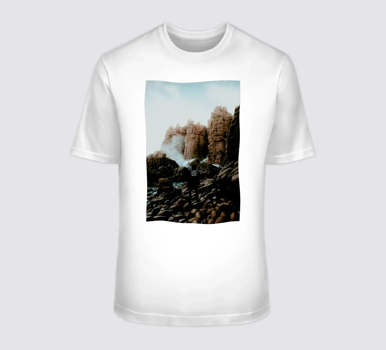 Here to Stay by @connorjvaughan t-shirt da EyeEm Mobile GmbH