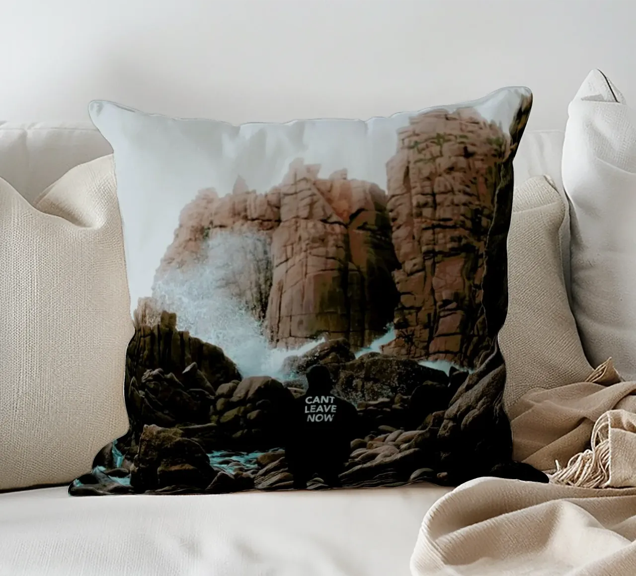 Here to Stay by @connorjvaughan cuscino da EyeEm Mobile GmbH