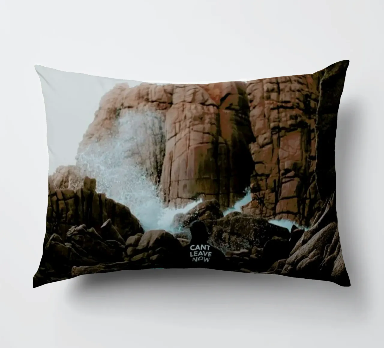 Here to Stay by @connorjvaughan cuscino da EyeEm Mobile GmbH