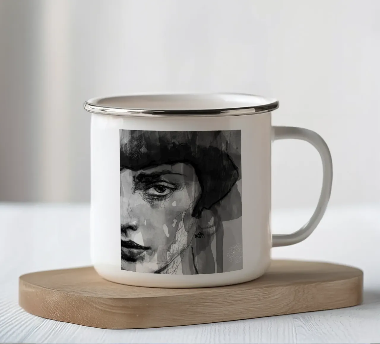 più tazza in smalto da Giulio Iurissevich