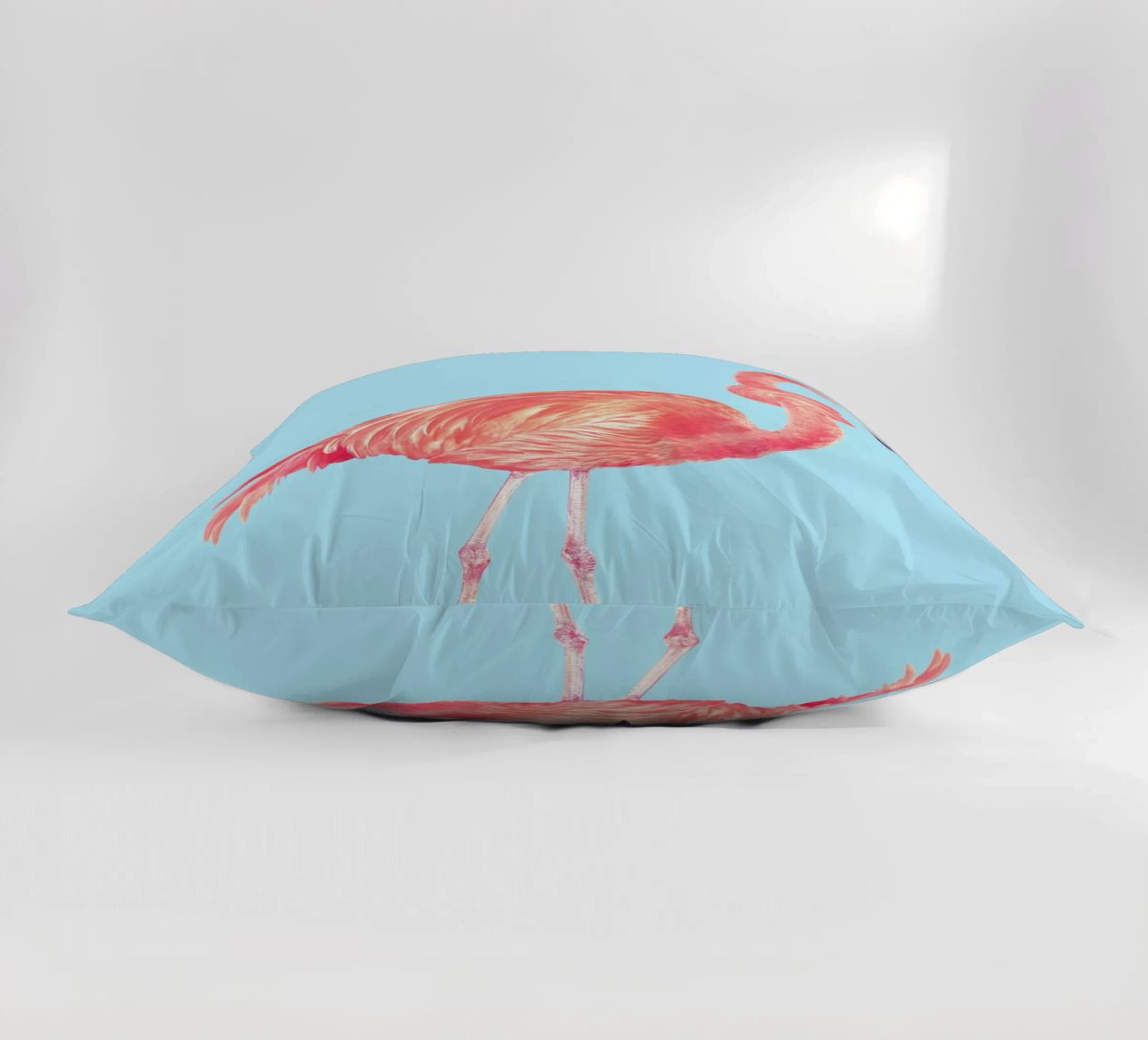 Flamingo with a Big Problem cuscino da suckertom