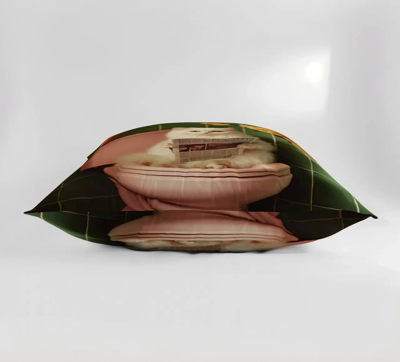 Katze liest Zeitung cuscino da NORDLICHT DESIGNS