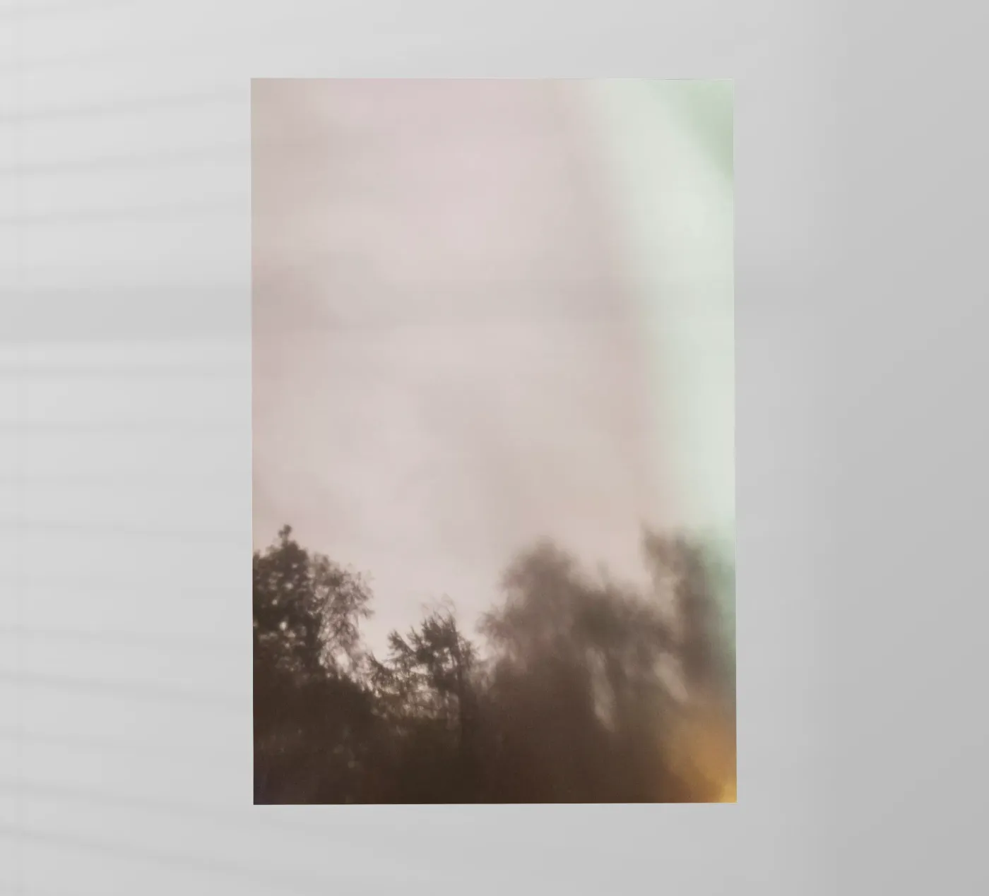 Outside My Window pellicola backlit da Klaus with K