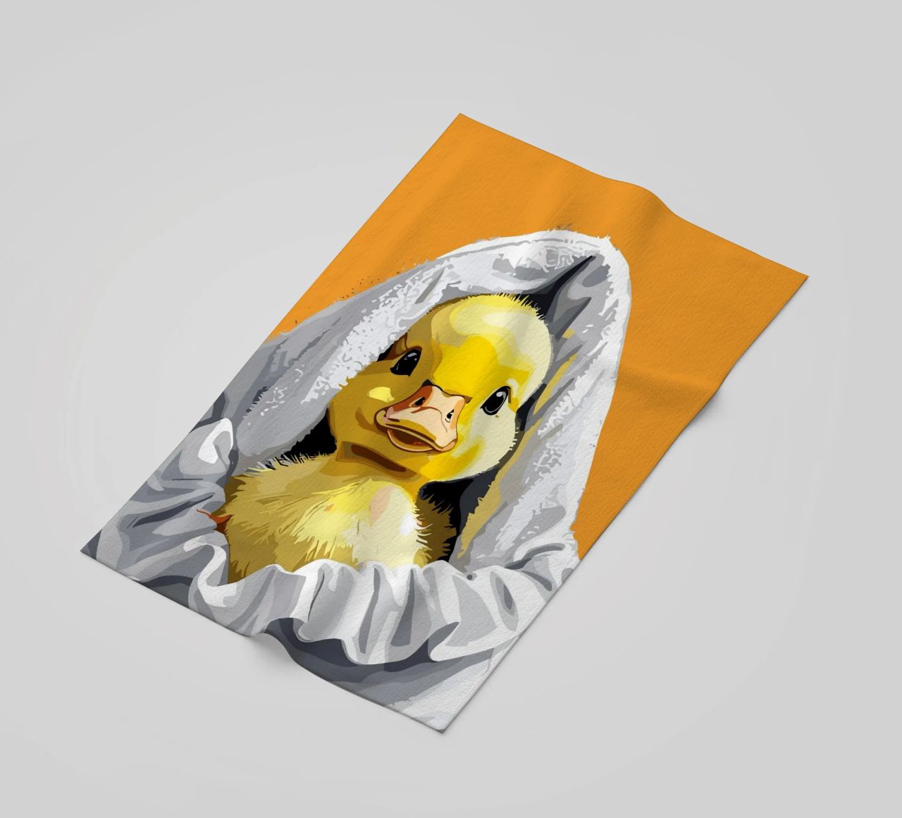 Duckling peeking from under a soft serviette de plage de LisaArtes