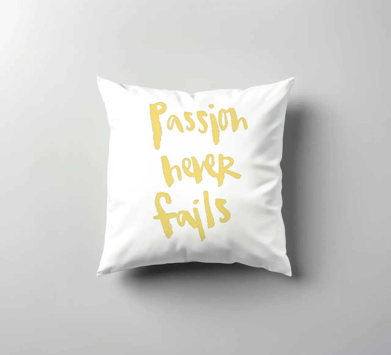 Passion Never Fails cuscino da Brushmeetspaper