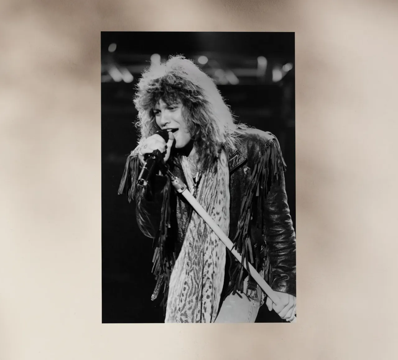 Bon Jovi best perform pellicola backlit da avissta