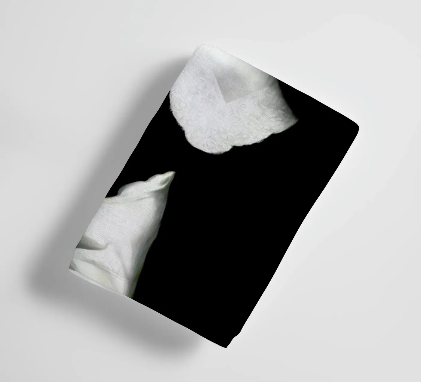 Mingus towel by Tein Lucasson