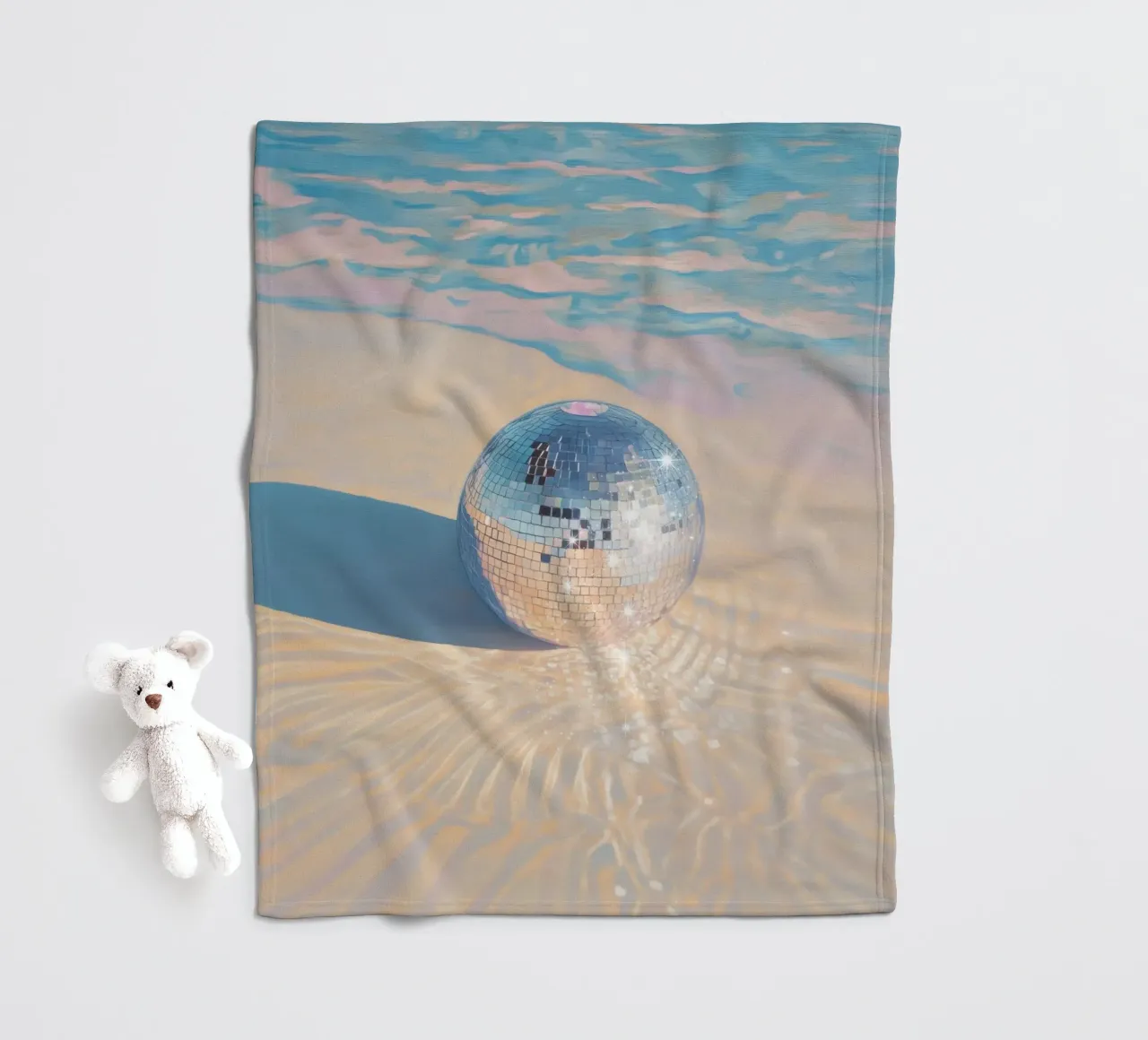 Ballo in discoteca sulla spiaggia di sabbia coperta in pile da Melloi Art Print