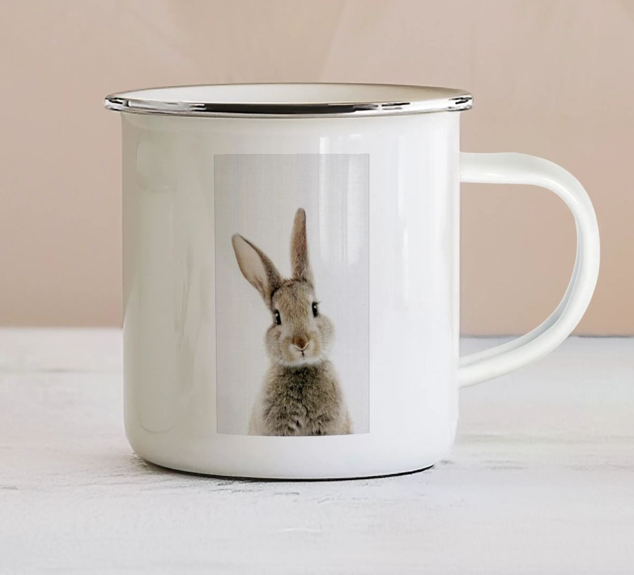 Peekaboo Bunny tazza in smalto da Lila x Lola
