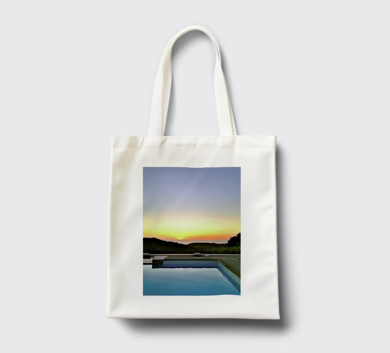 La Pool tote bag de Maria Sattrup