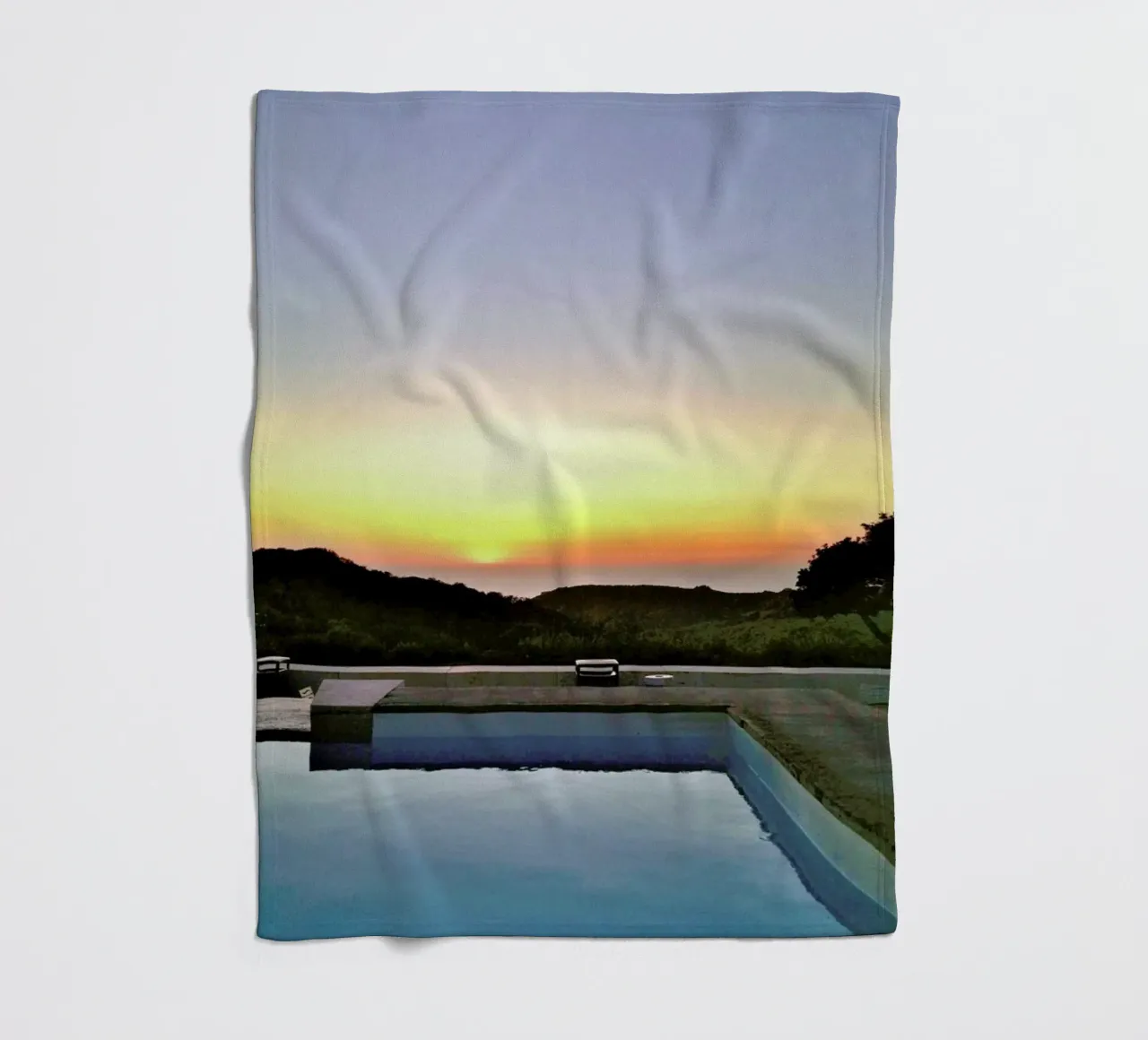 La Pool Fleecedecke von Maria Sattrup
