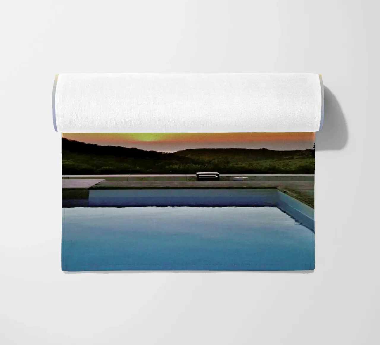 La Pool telo mare da Maria Sattrup