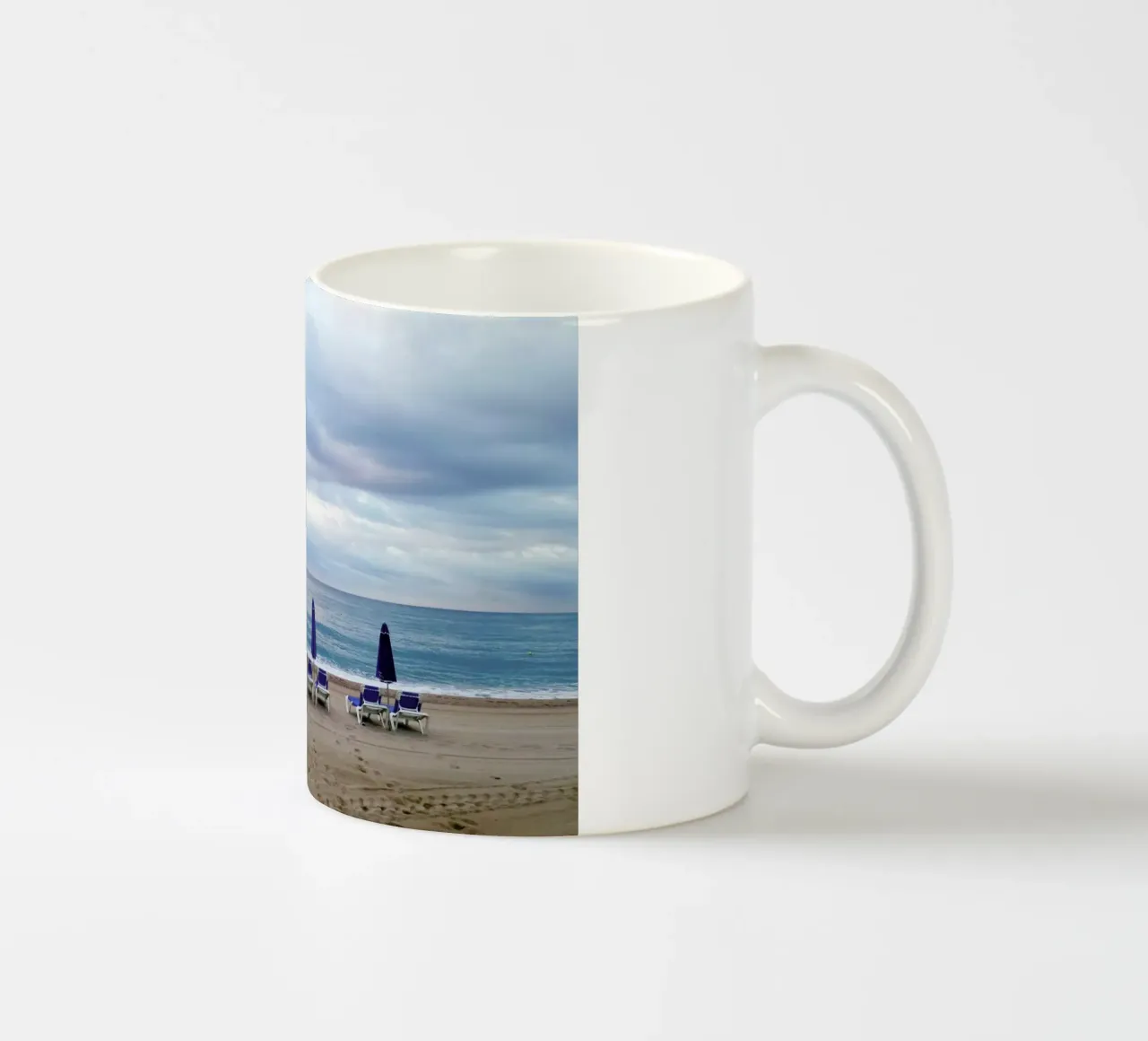 Off Season tazza in ceramica da Maria Sattrup