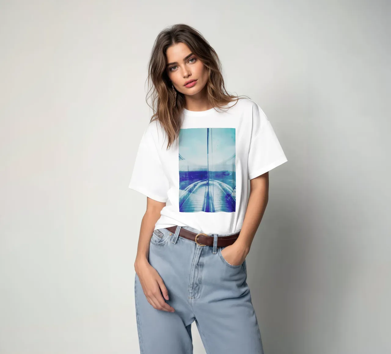 Reflection Blue t-shirt da Maria Sattrup