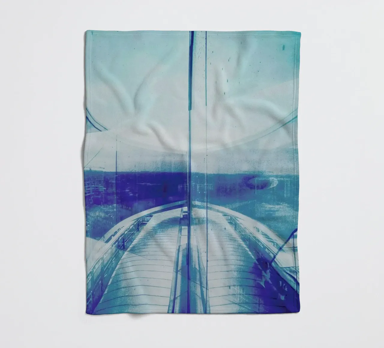 Reflection Blue fleecedeken van Maria Sattrup