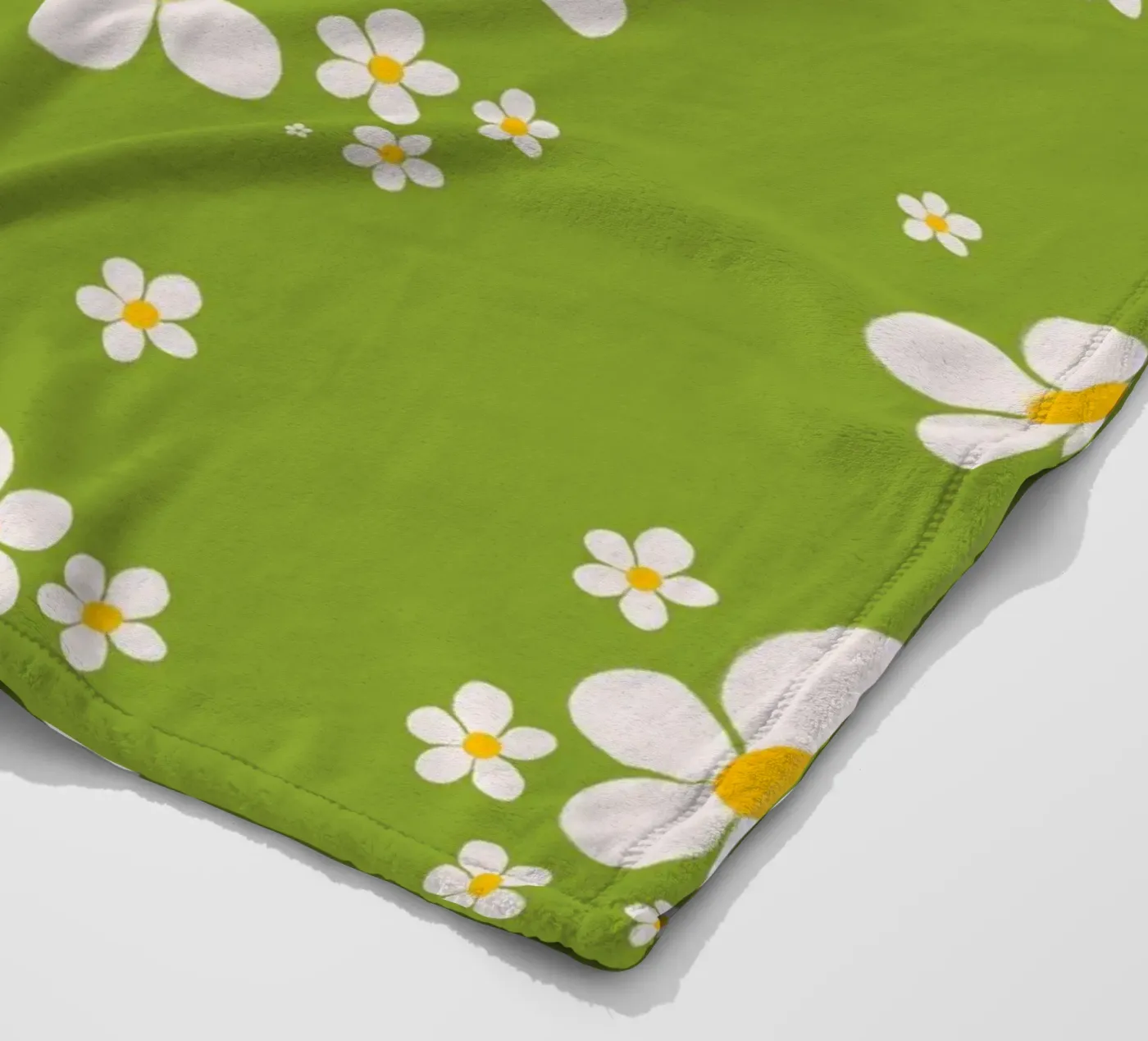 Daisy retro spring pattern fleece blanket by Studio Patruschka
