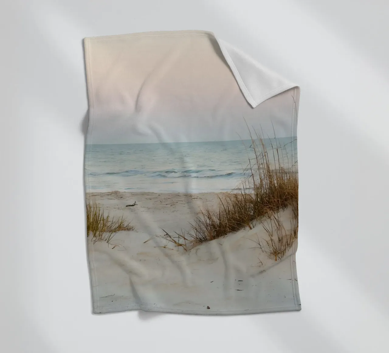 spiaggia beige minimalsm coperta in pile da mitaco