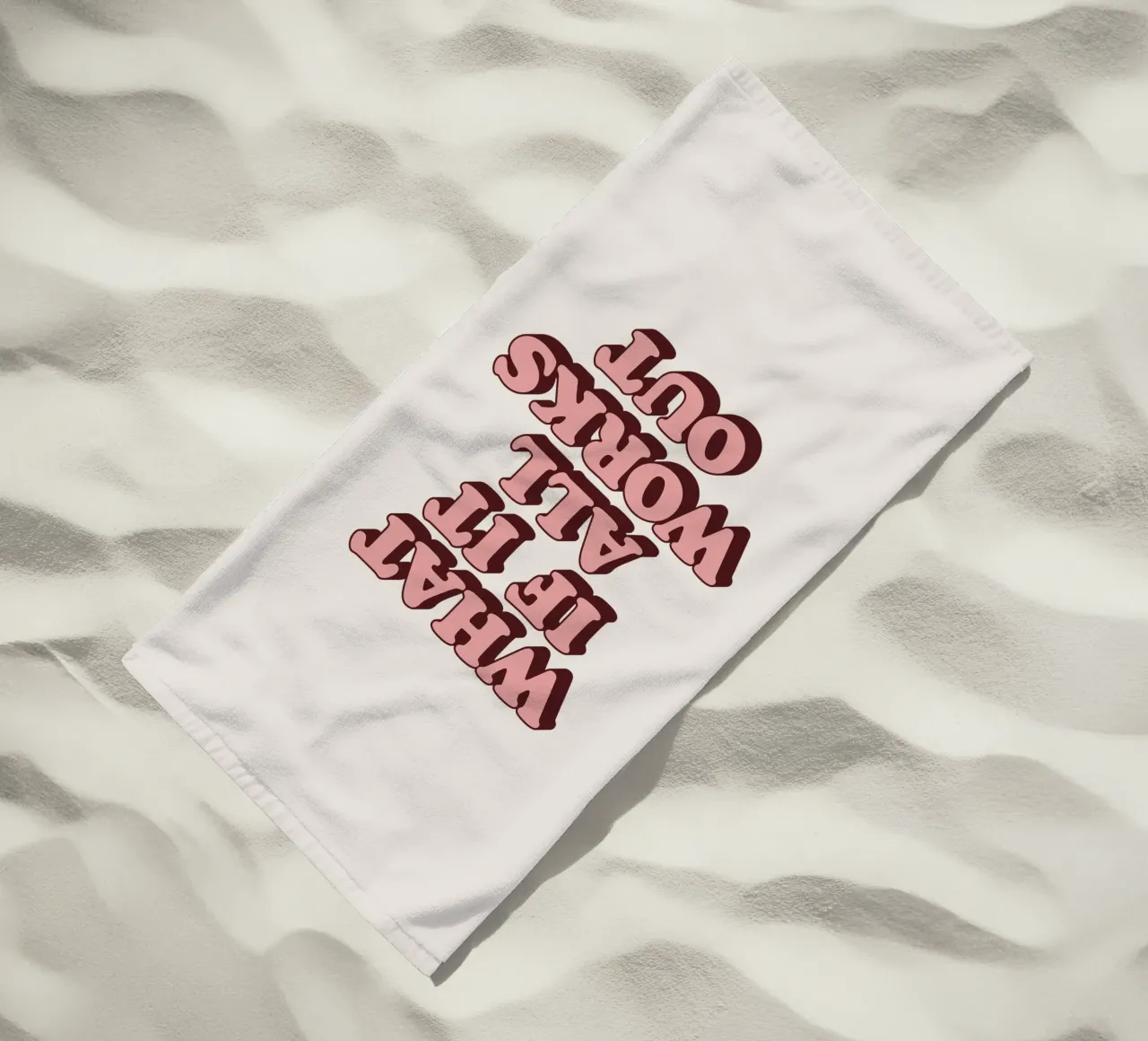 Et si tout se passait bien Rétro Optimiste Inspirant Type serviette de plage de THE MOTIVATED TYPE