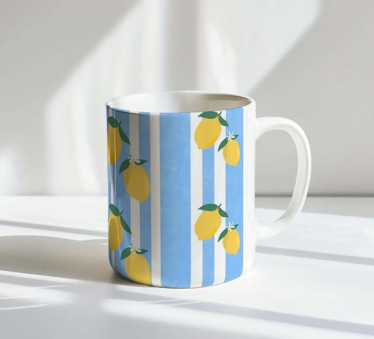 Lemon Stripes tazza in ceramica da PetrArts