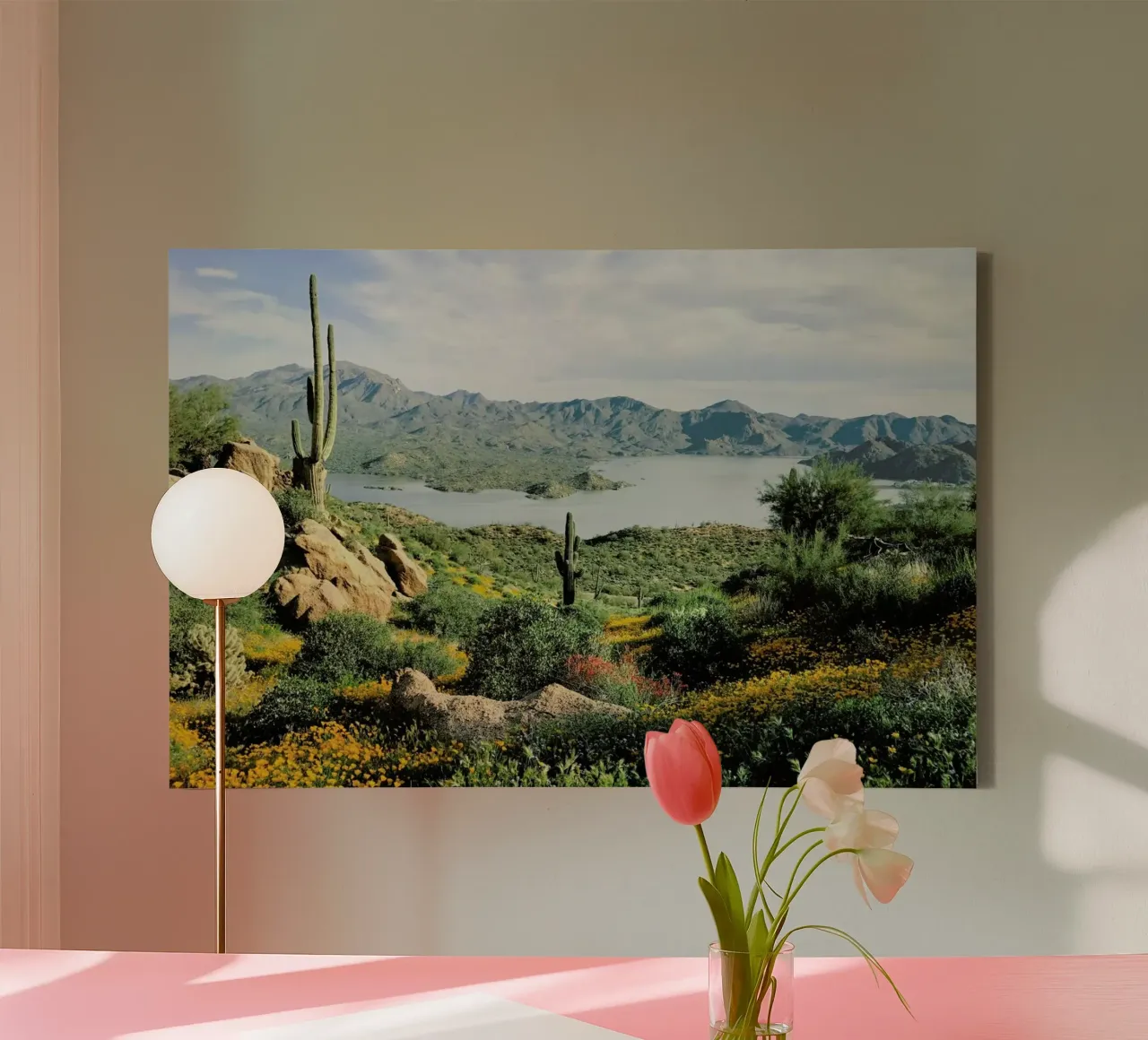 Blooming Desert canvas met Baklijst van Kevin Russ