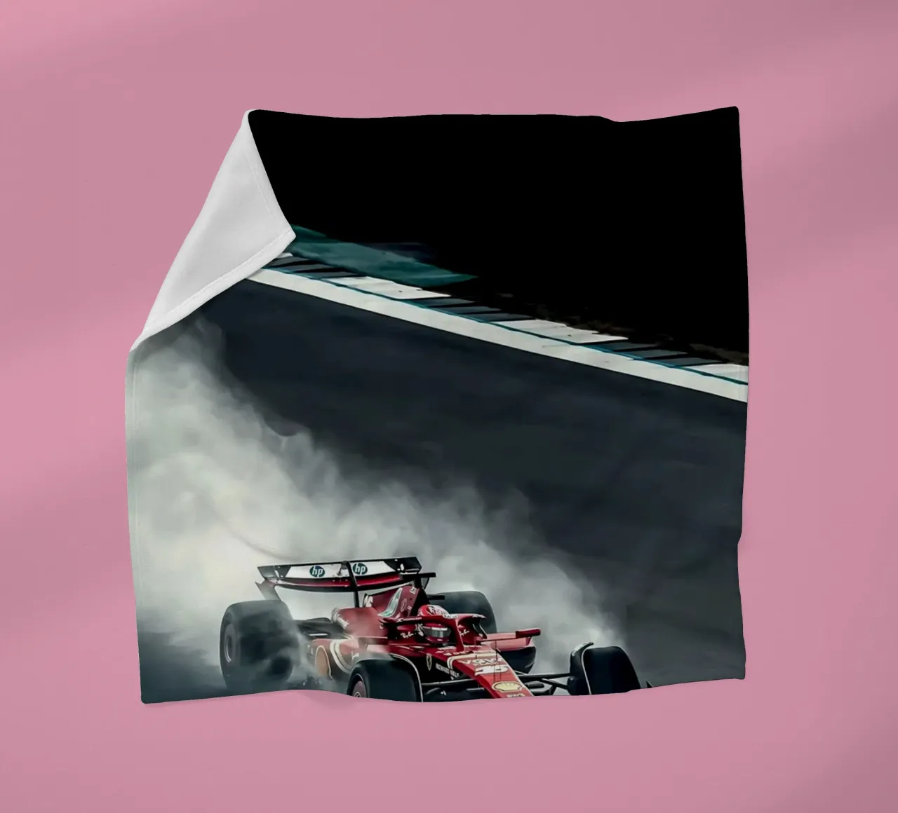 auto f1 coperta in pile da mitaco