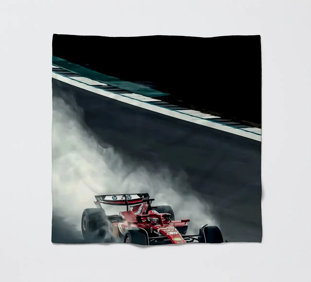 auto f1 coperta in pile da mitaco