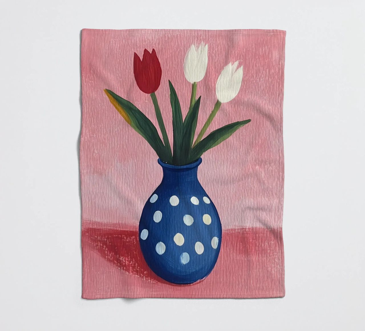 Tulipani carini in vaso coperta in pile da Olga Wildrose