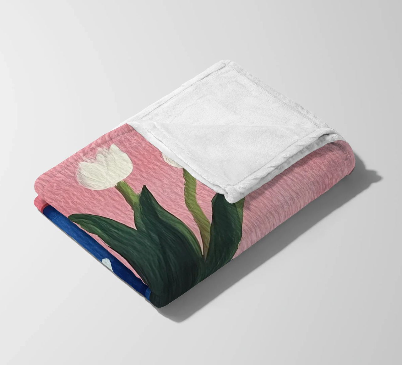 Tulipani carini in vaso coperta in pile da Olga Wildrose