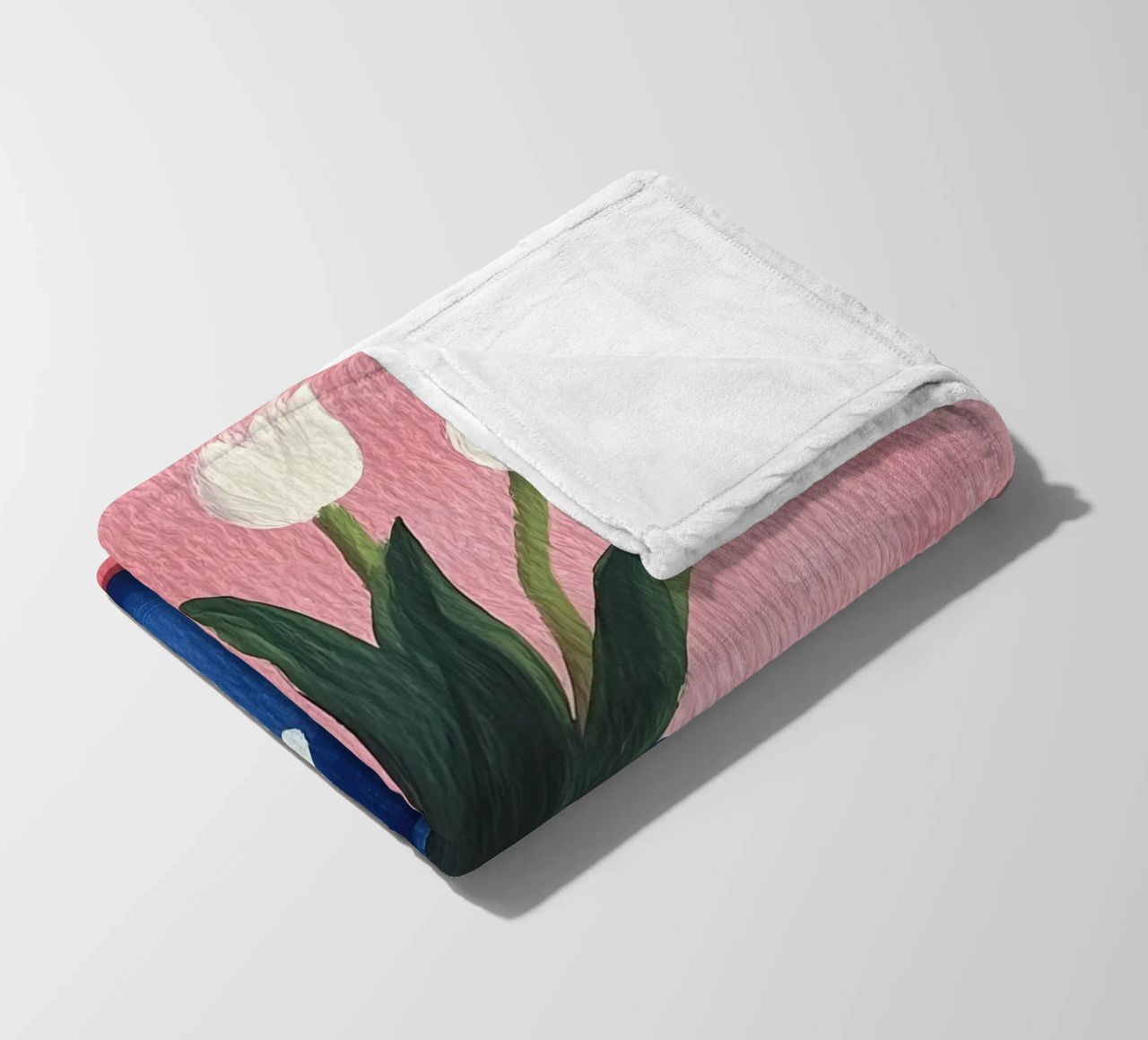 Tulipani carini in vaso coperta in pile da Olga Wildrose