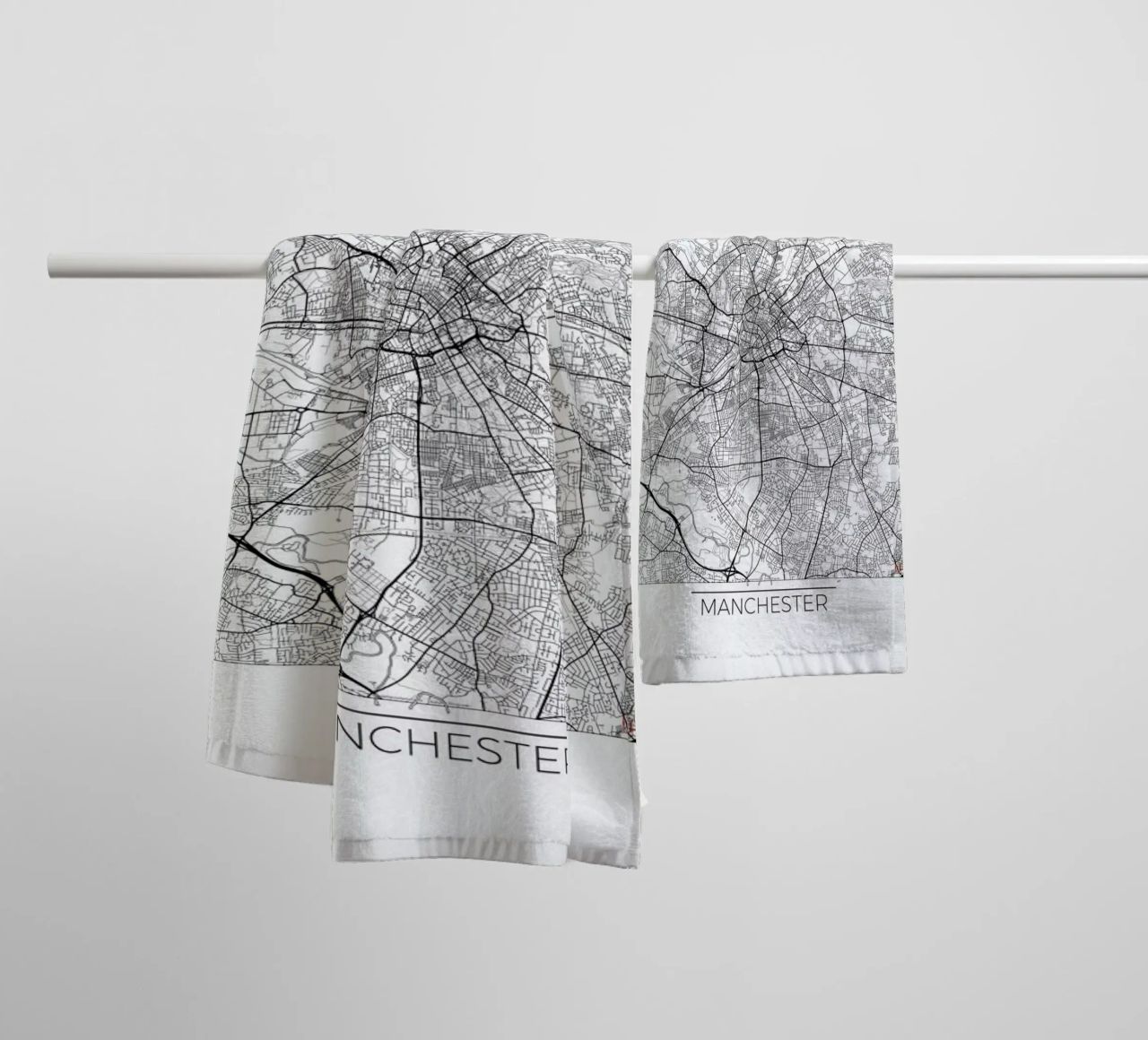 Manchester Minimal asciugamano da bagno da Hubert Roguski
