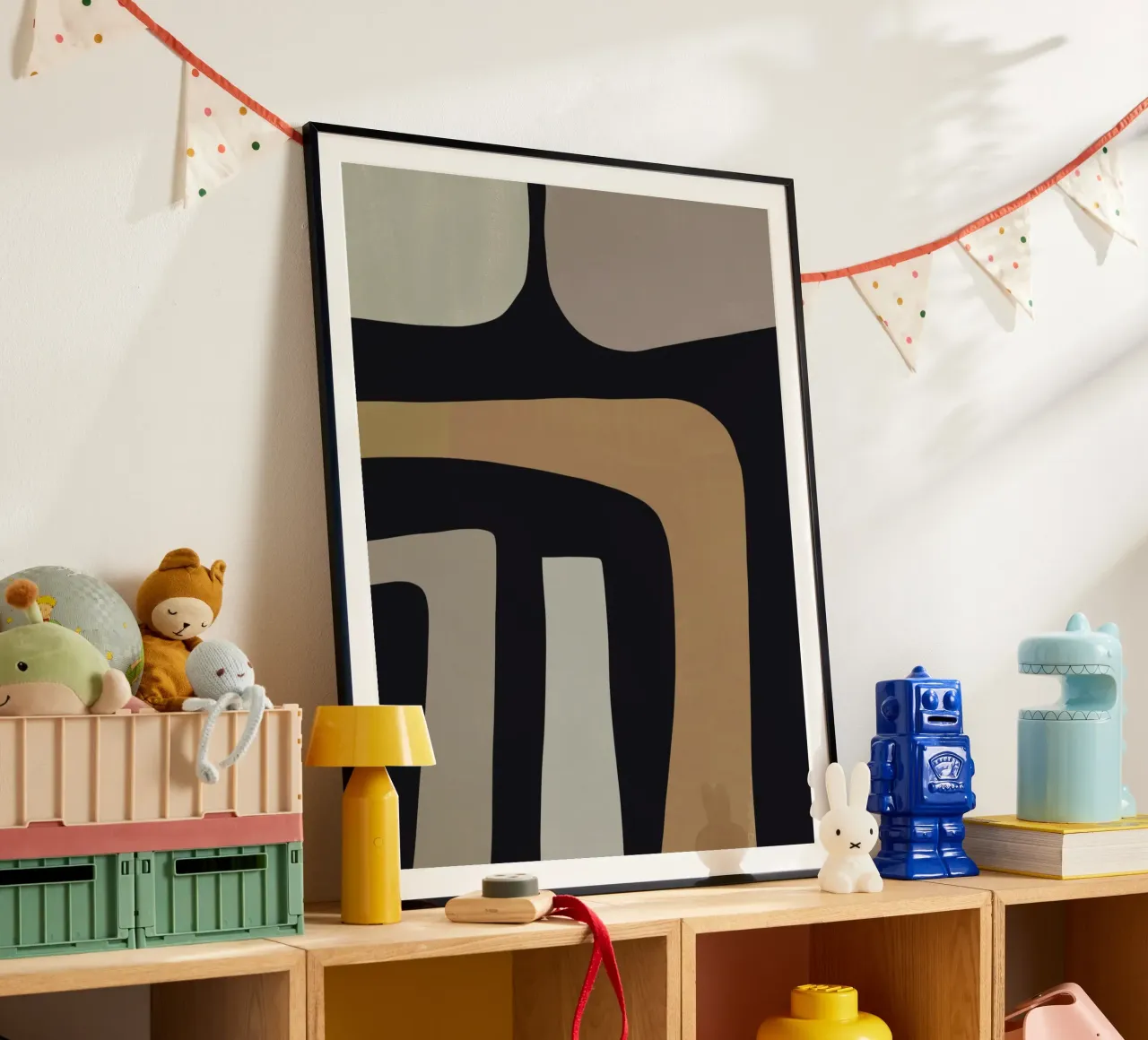 Grijs abstract arrangement poster met houten frame van Little Dean