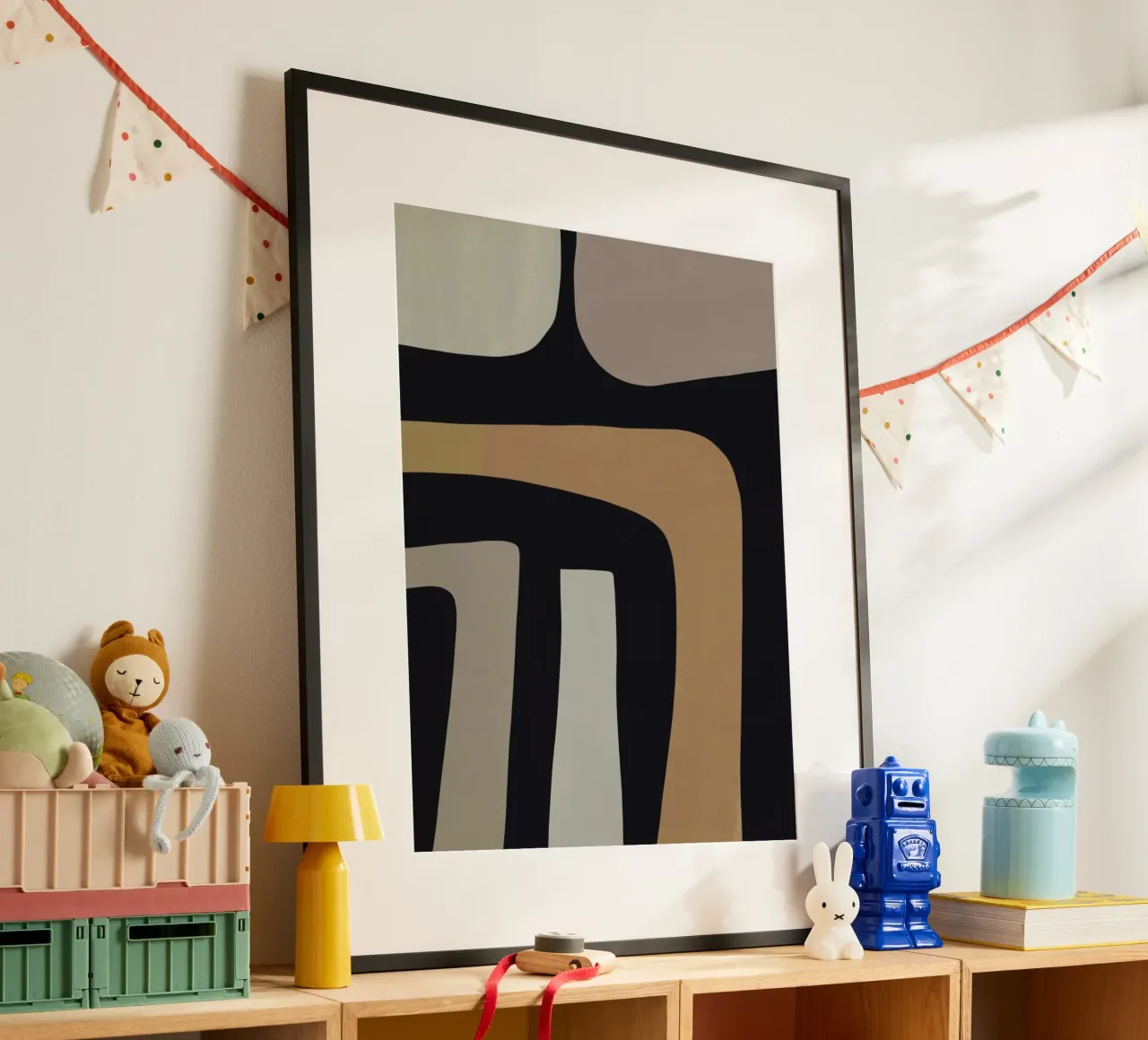 Grijs abstract arrangement poster met houten frame van Little Dean