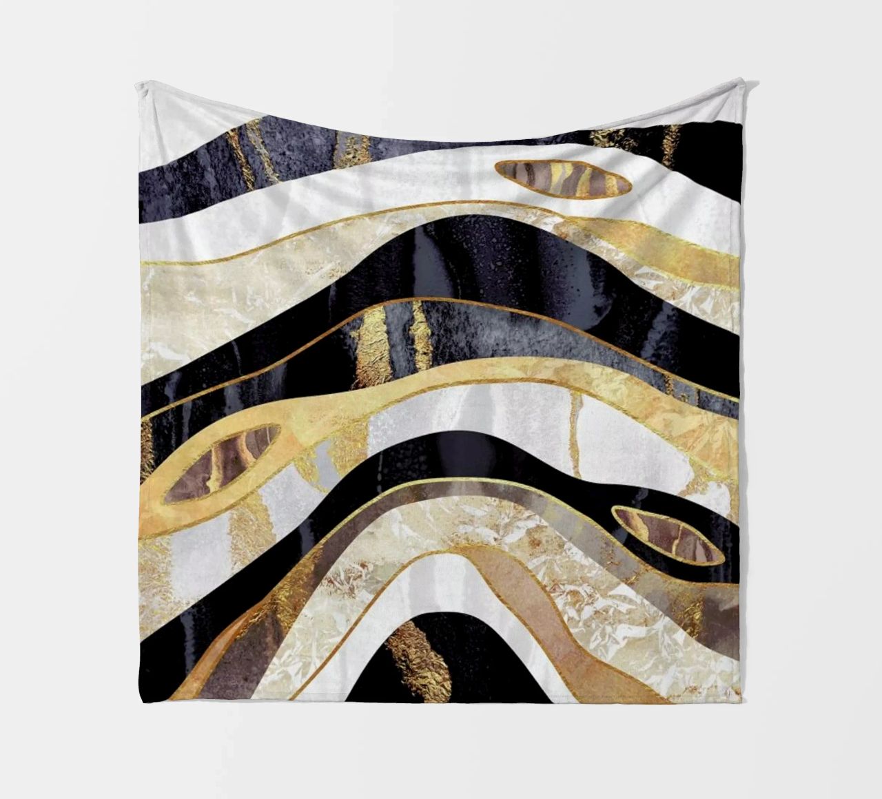 Earth Treasure coperta in pile da Elisabeth Fredriksson