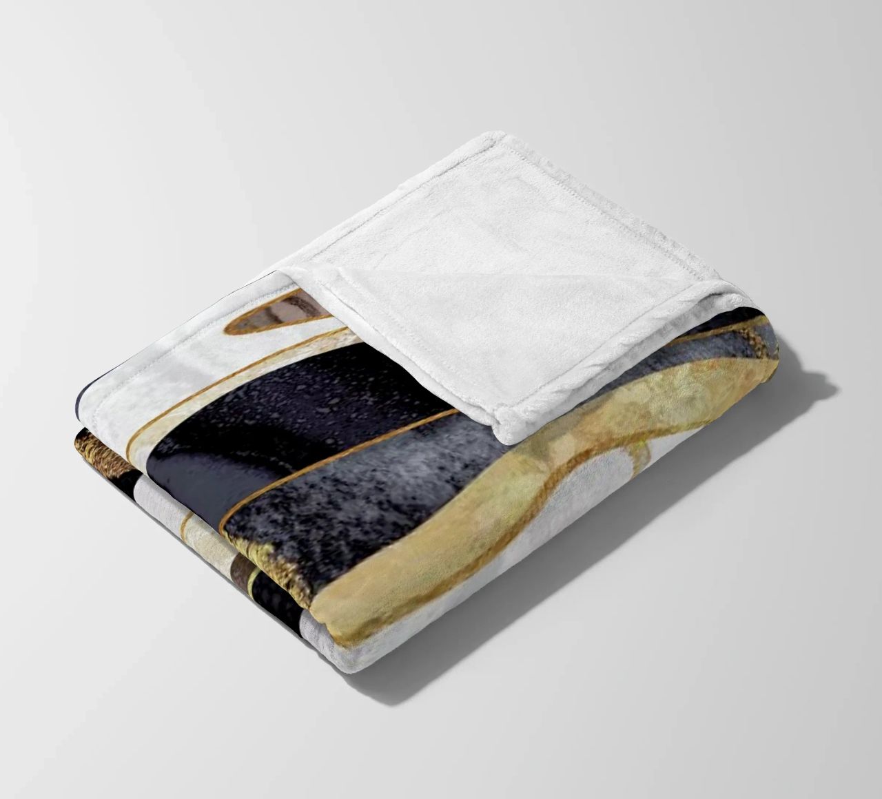 Earth Treasure coperta in pile da Elisabeth Fredriksson